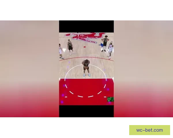 申京疑似腰部受伤多次捂腰返回更衣室比赛情况引关注